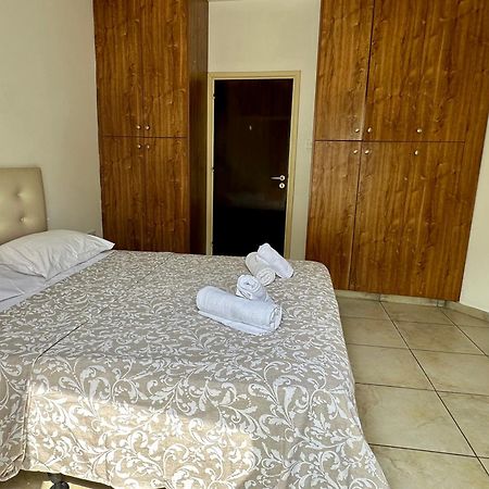 Private Room In Shared Flat Nicosia Eksteriør billede
