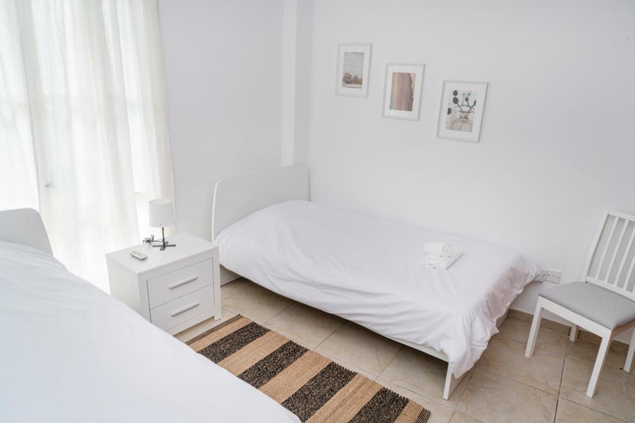 Private Room In Shared Flat Nicosia Eksteriør billede