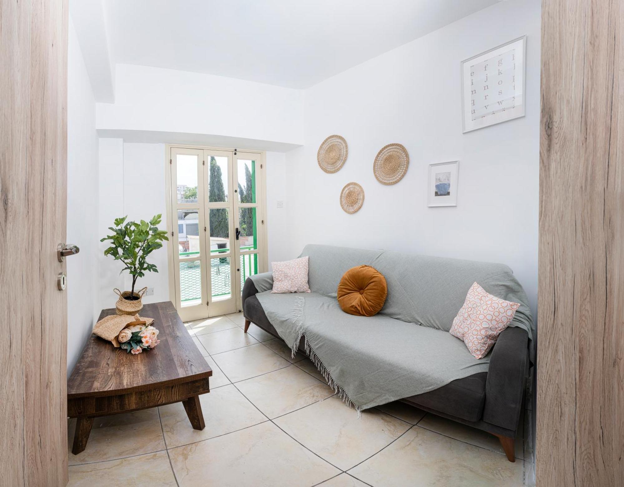 Private Room In Shared Flat Nicosia Eksteriør billede