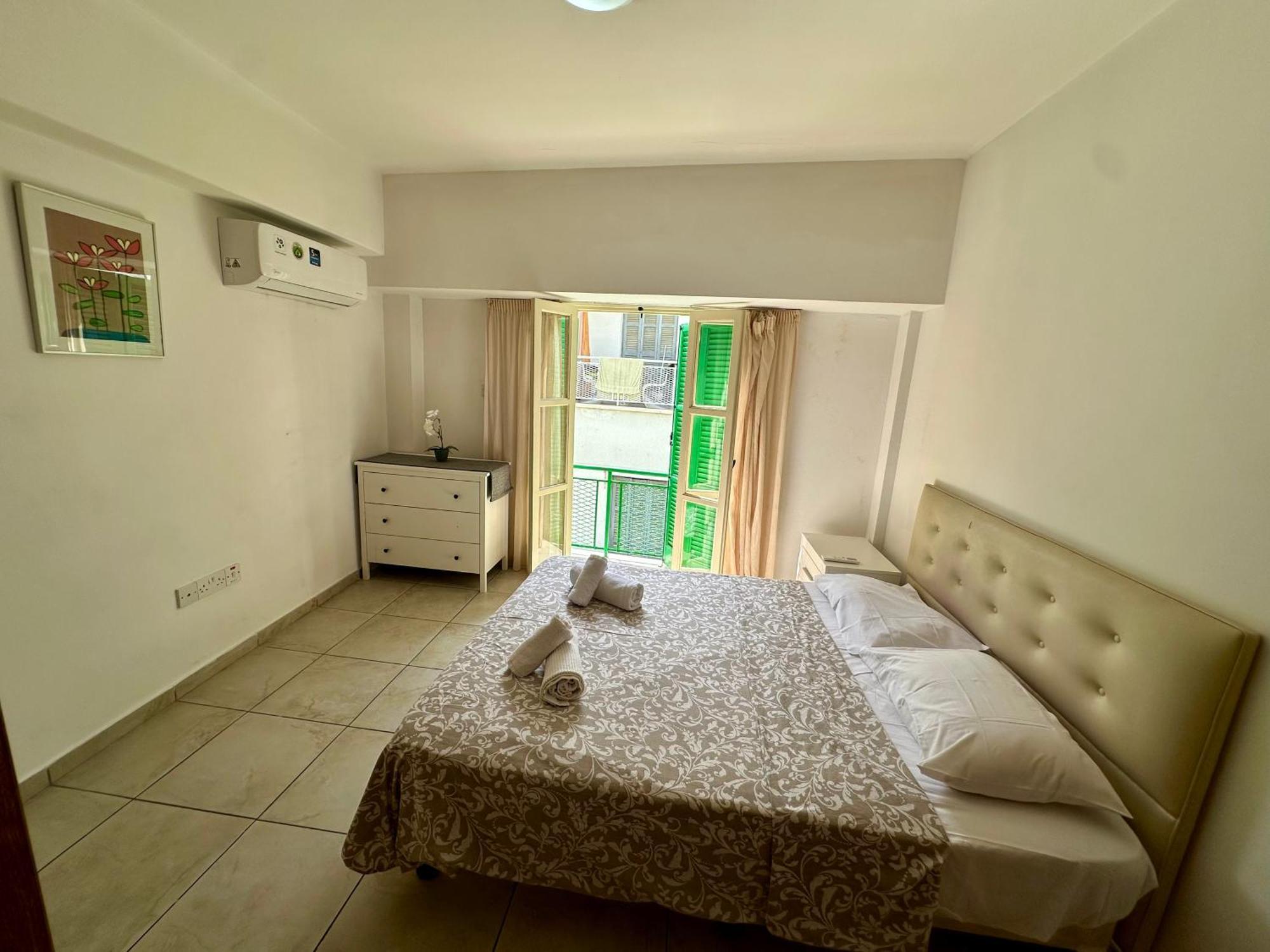 Private Room In Shared Flat Nicosia Eksteriør billede